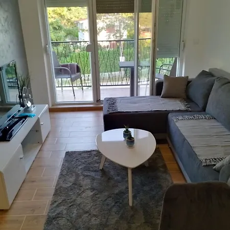 Elit Srebrno Jezero Apartment *